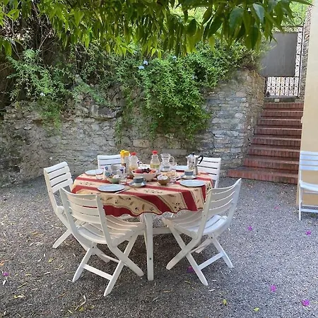 La Vignetta Con Giardino Сasa de vacaciones *